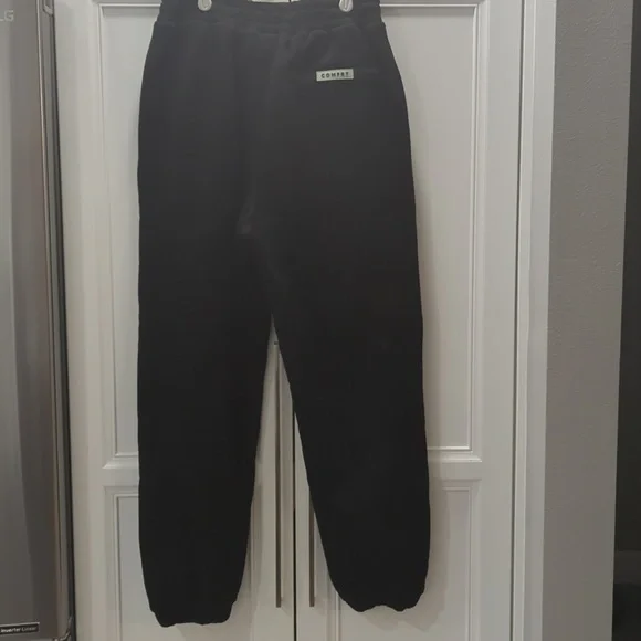 Comfrt Travel Essentials Sweatpants - Picture 2 of 5